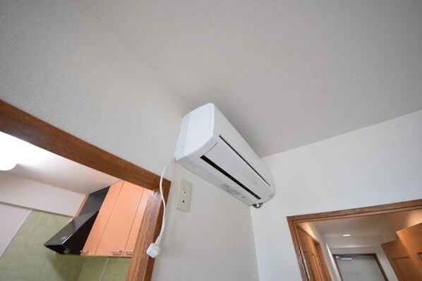 エーヴィゲス市川の物件内観写真